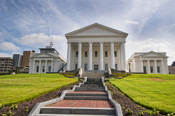 Fototapeta premium Impressive Greek Style Building on the outskirts of Washington DC USA