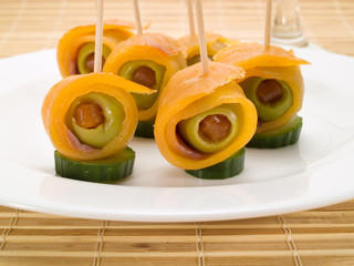 Salmon Rolls with Olive