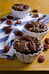 Cupcake chocolate with nuts