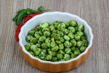 Wasabi peas