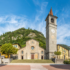 Fototapeta na wymiar Church San Giorgio of Varenna