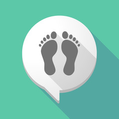 Long shadow comic balloon with two footprints