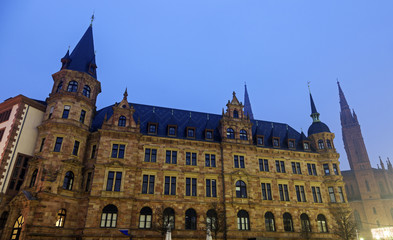 Fototapeta na wymiar Rathaus and Marktkirche in Wiesbaden