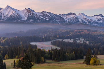 Plakat Morning panorama of Tatra Mountains in autumn, Poland
