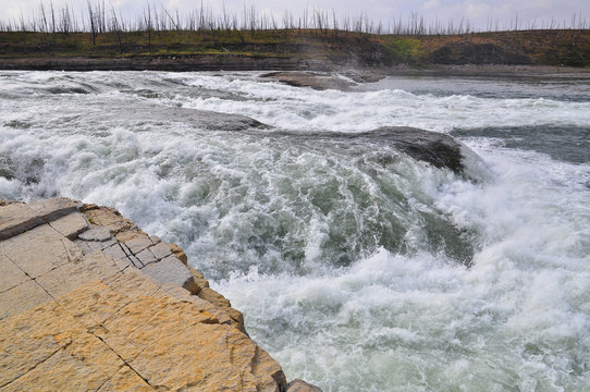 Rapid Oron on the Putorana plateau.