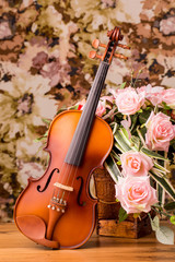 Fototapeta premium Violin and rose with vintage style