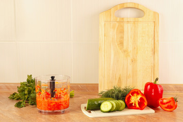 Fresh vegetables and cooked the sauce on the kitchen table