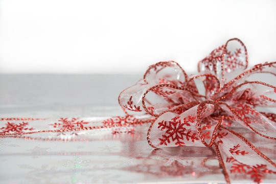 Snowflake ribbon