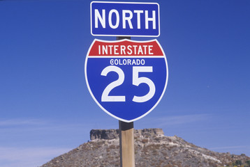 A sign for the 25 north in Colorado
