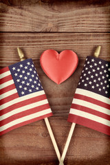 Obraz premium Vintage Flags and Heart