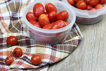 washed tomatoes in bowl