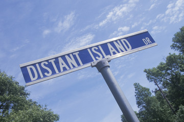 Fototapeta premium A sign that reads ÒDistant Island DrÓ