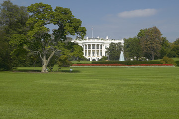 Fototapeta na wymiar The White House South Lawn with Truman Balcony, Washington D.C.