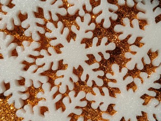 Snowflakes with golden background, ideal for christmas