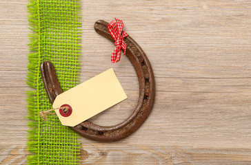 Hufeisen mit Papier
