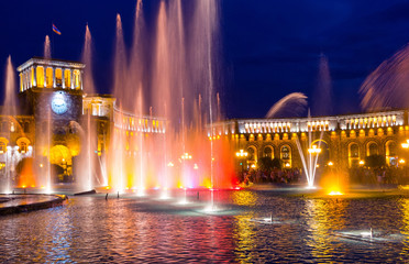 Fototapeta na wymiar Singing fountains in the central Republic Square. The city Yerevan has a population of 1 million people