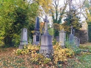 Gr&auml;ber am Alten S&uuml;dfriedhof in M&uuml;nchen