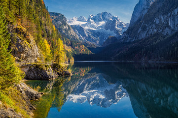 Autumn scenery with Dachstein mountain at Gosausee, Salzkammergut, Austria