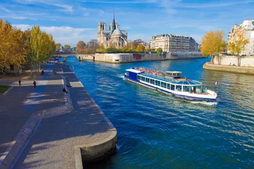 Gordijnen Paris, la seine et Notre-Dame vu du pont de la Tournelle  © aterrom