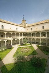 Fototapeta na wymiar Archways, center garden and courtyard, Toledo, Spain