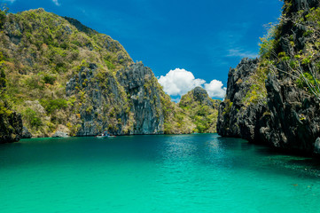 Fototapeta premium Seascapes seaviews of El Nido islands during boattrips 