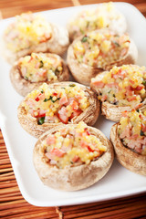 Mushrooms stuffed with couscous
