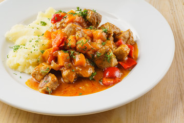 mashed potato with meat