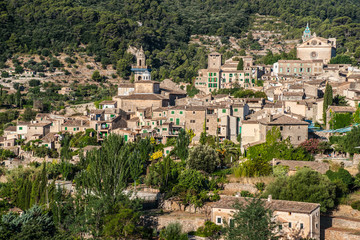 Obraz premium Beautiful view of the small town Valldemossa