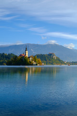 Fototapeta na wymiar Autumn landscape of Bled Lake