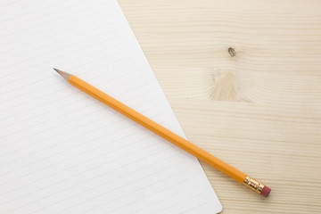 鉛筆とノート