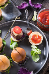 pub food, mini beef burgers
