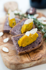stuzzichini al pane venere e zucca
