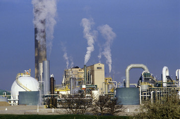 Fototapeta na wymiar Petroleum Processing Plant at Sarnia, Canada