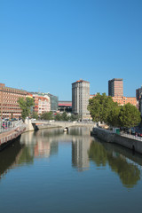 Fototapeta na wymiar Nervion river. Bilbao, Spain