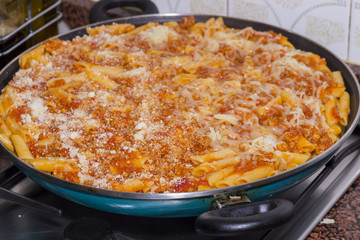 Macarrones con carne picada.
