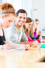 Universität Studenten schreiben Test