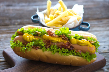 Hotdog  with bacon