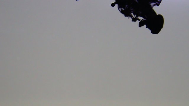 suya karışan m&uuml;rekkep