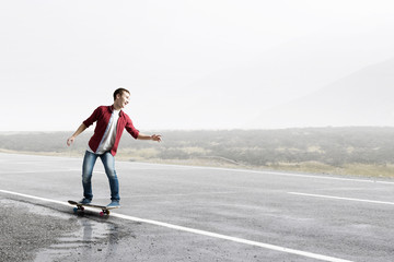Fototapeta premium Guy on skateboard