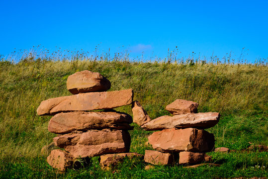 Tree Bark Inukshuk รูปภาพInukshuk – เลือกดูภาพถ่ายสต็อก เวกเตอร์ และวิดีโอ2,948 | Adobe Stock