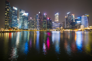 Fototapeta na wymiar modern building of cityscape in singapore at night