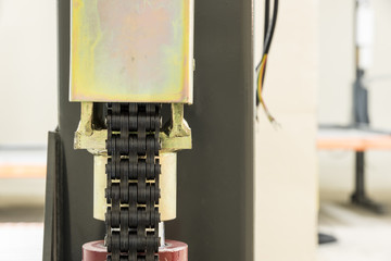 Mechanism of the hydraulic lift for the car.