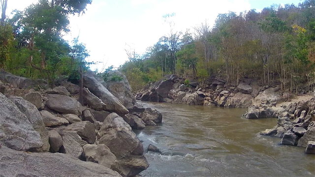 Mountain river Mae Chaem/Mountain river Mae Chaem, northern Thailand