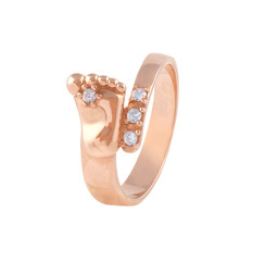 Fototapeta premium Luxury golden ring child baby heel with diamonds isolated on white