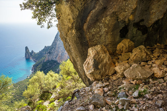 Sardegna, panorama della costa di Baunei, in Ogliastra 