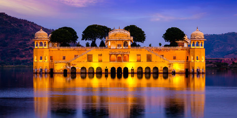 Jal Mahal Water Palace.  Jaipur, Rajasthan, India