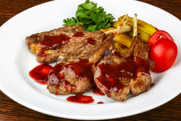 Grilled lamb chops