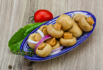 Pickled champignon