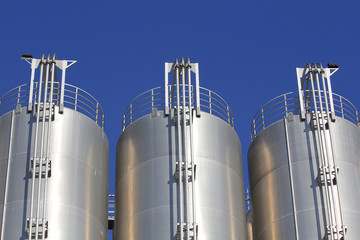 Storage tanks