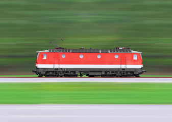 Fahrender Zug